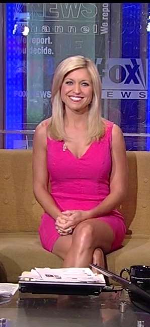 Ainsley Earhardt 11 Page 89 TvNewsCaps.